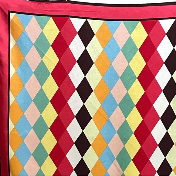 Gap Women’s Multicolored Geometric Print Shiny Satin Squared Scarf 30” - Picture 7 of 14